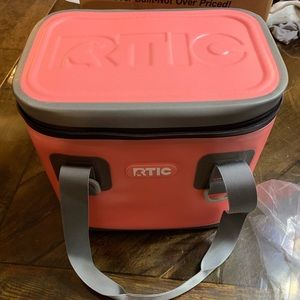 RTIC Soft Pack 8 Cooler